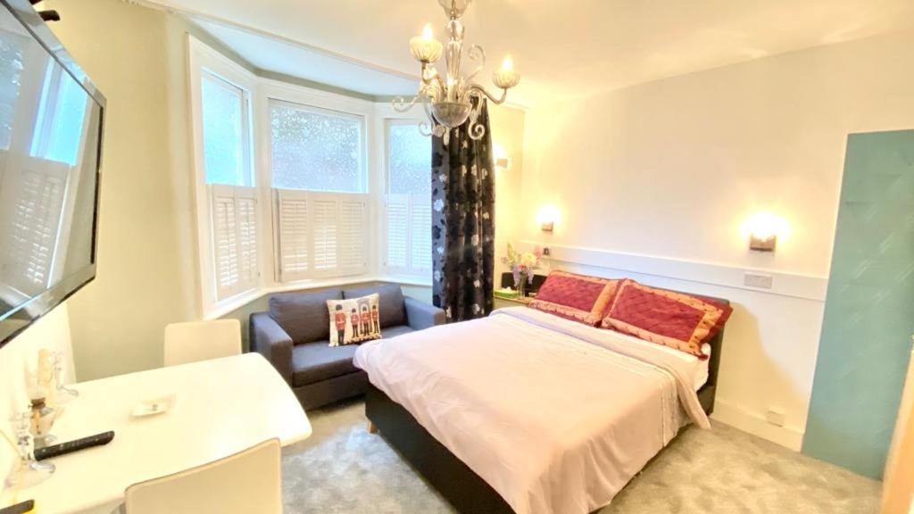 Modern&cosy studio flat Londra Esterno foto