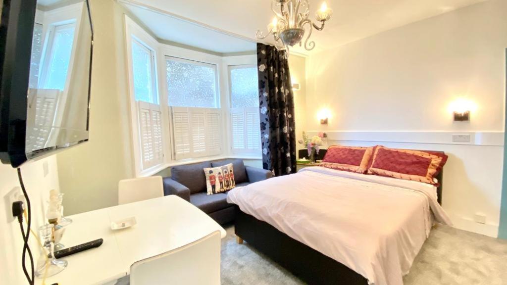 Modern&cosy studio flat Londra Esterno foto